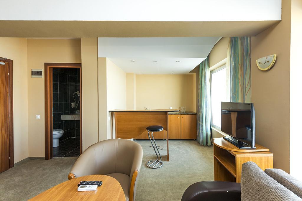 Savoy Hotel Mamaia Ngoại thất bức ảnh