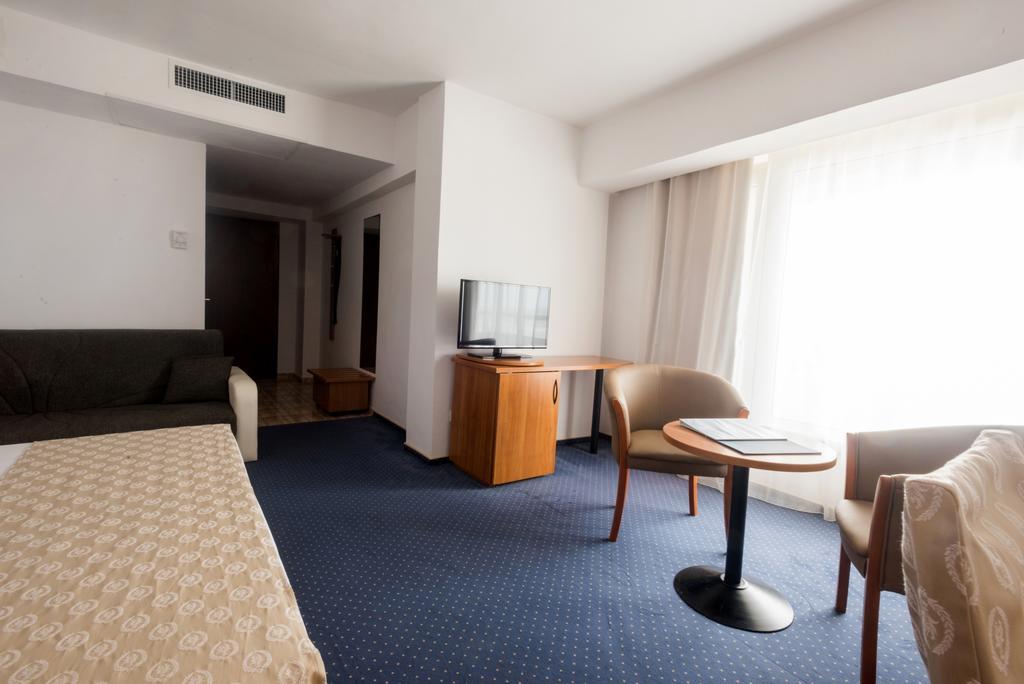 Savoy Hotel Mamaia Ngoại thất bức ảnh