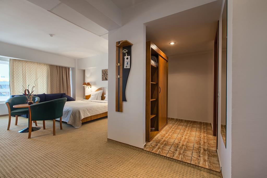 Savoy Hotel Mamaia Ngoại thất bức ảnh